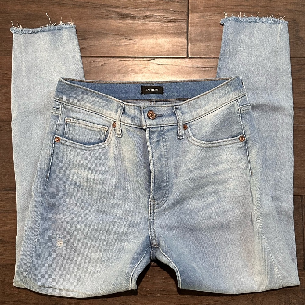 Express Light Blue Skinny Jeans 6 Short